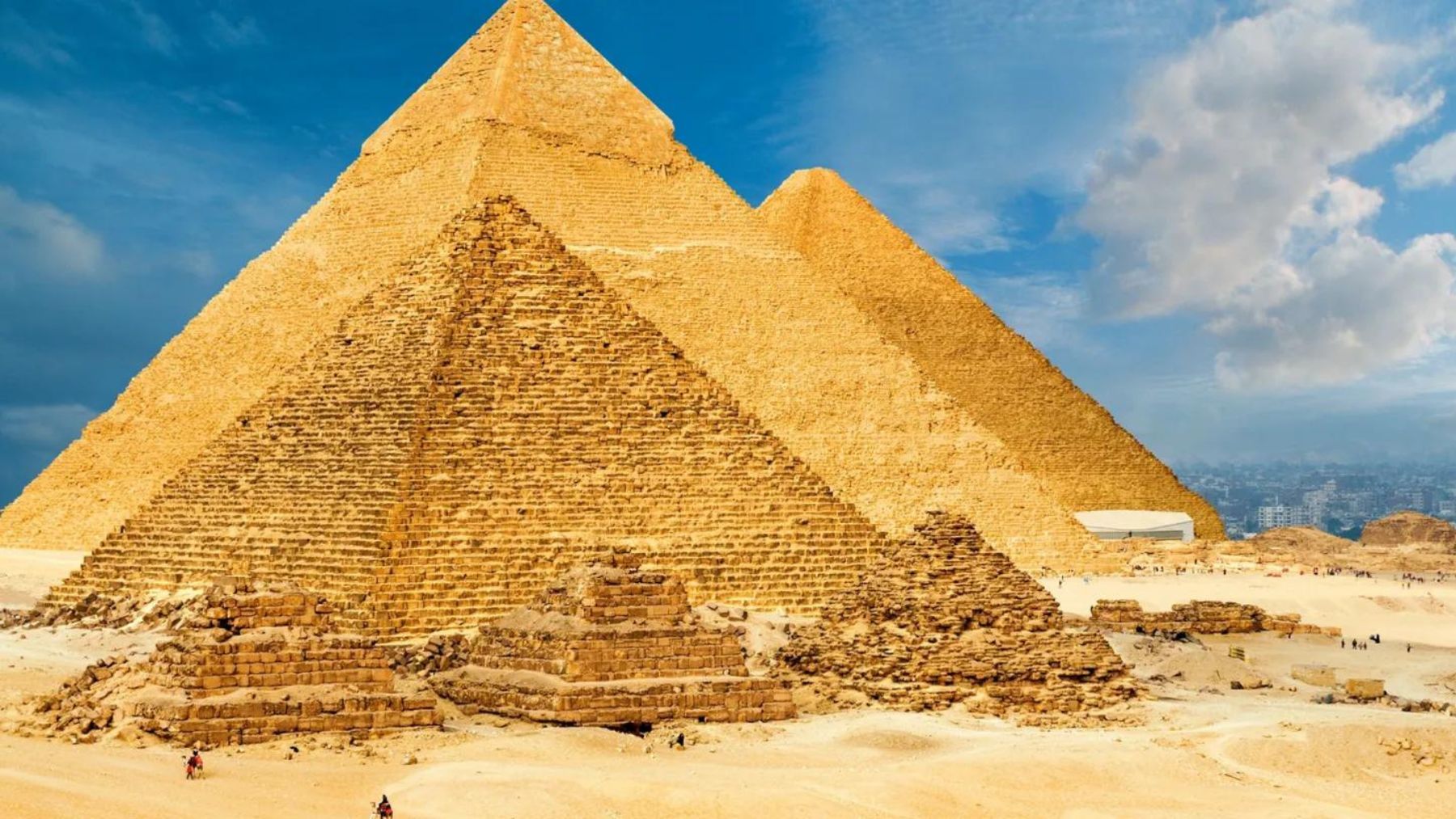 Egypt's largest pyramid emits strange energy: this could spell the end of photovoltaics