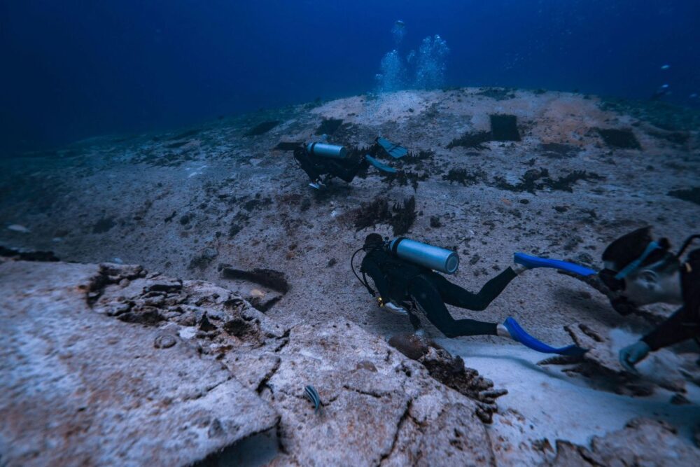 In search of submerged mountains