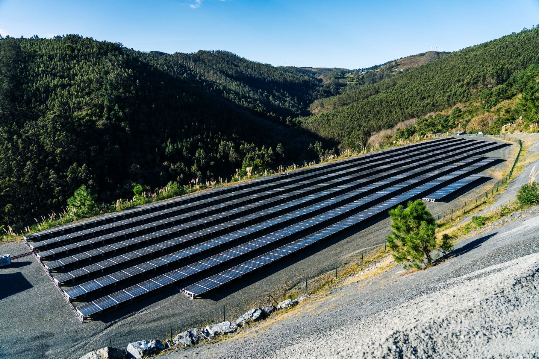 TotalEnergies plantas solares fotovoltaicas autoconsumo Pasek