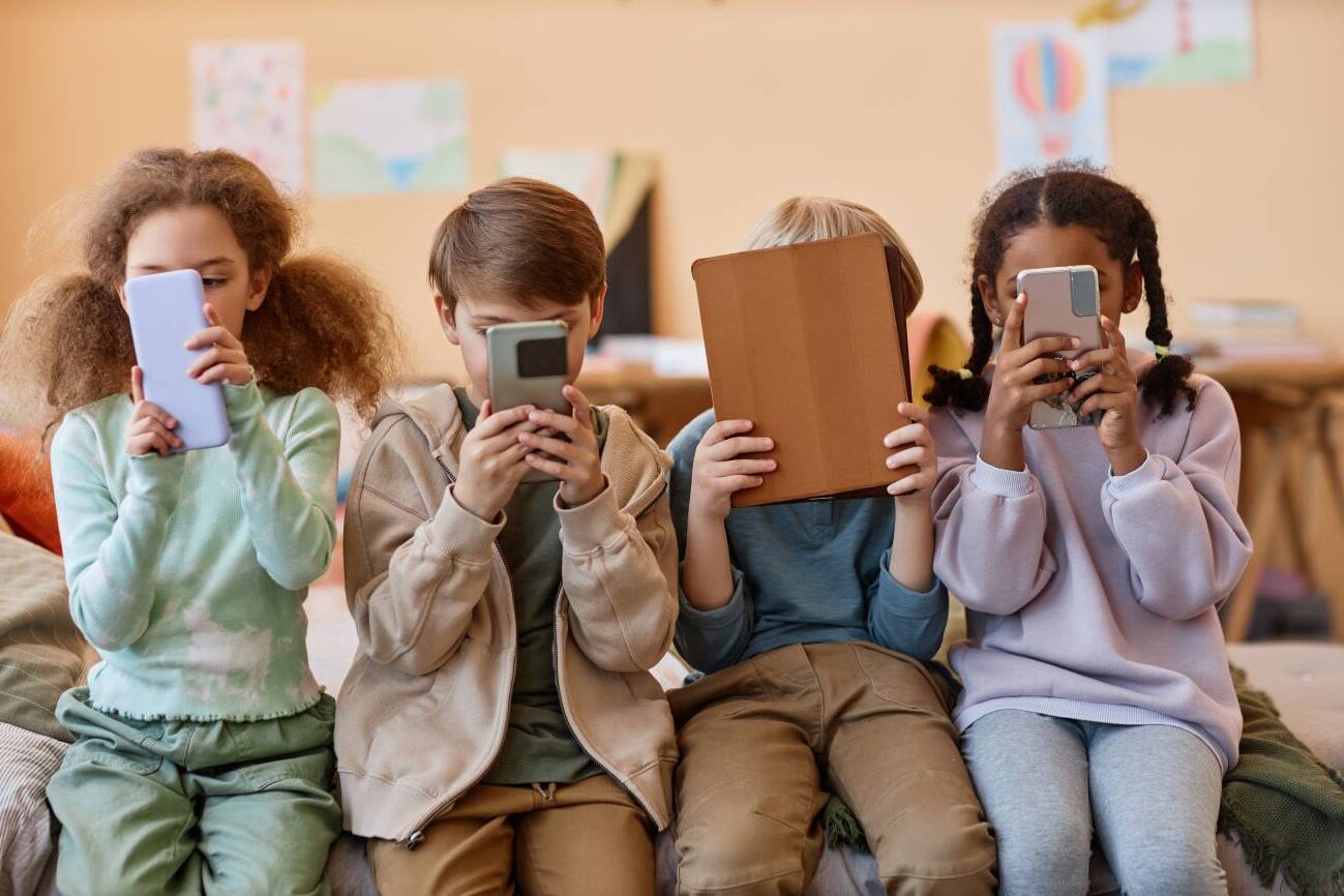 dispositivos digitales desarrollo cognitivo infantil