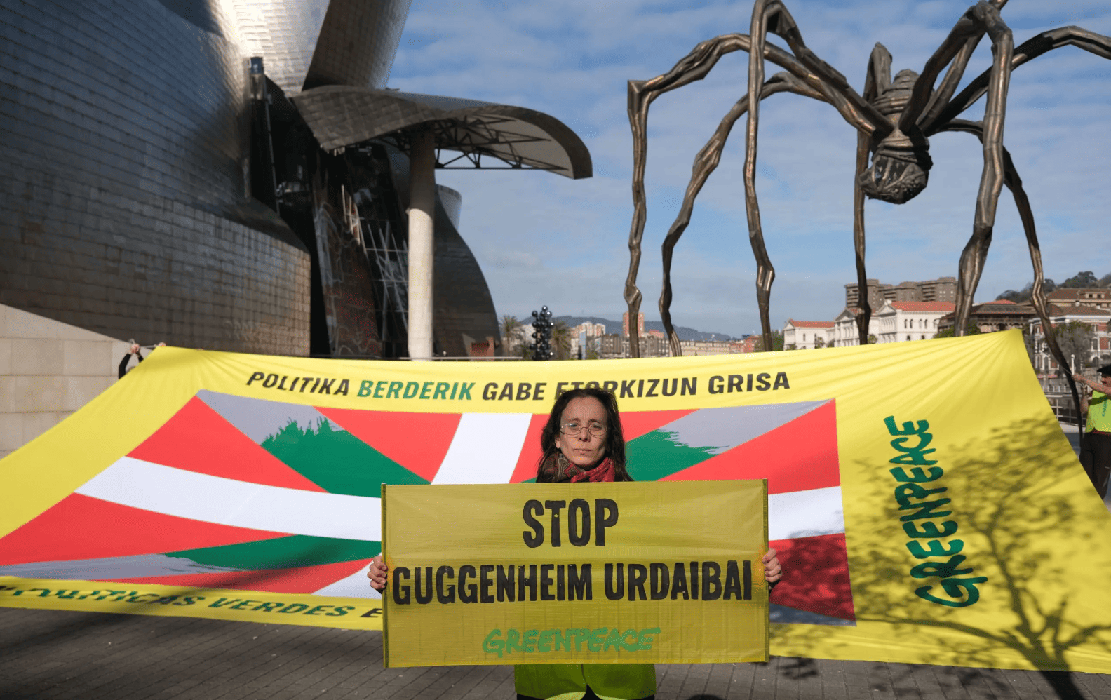 Proteger Reserva Urdaibai Guggenheim proyecto anticuado depredador