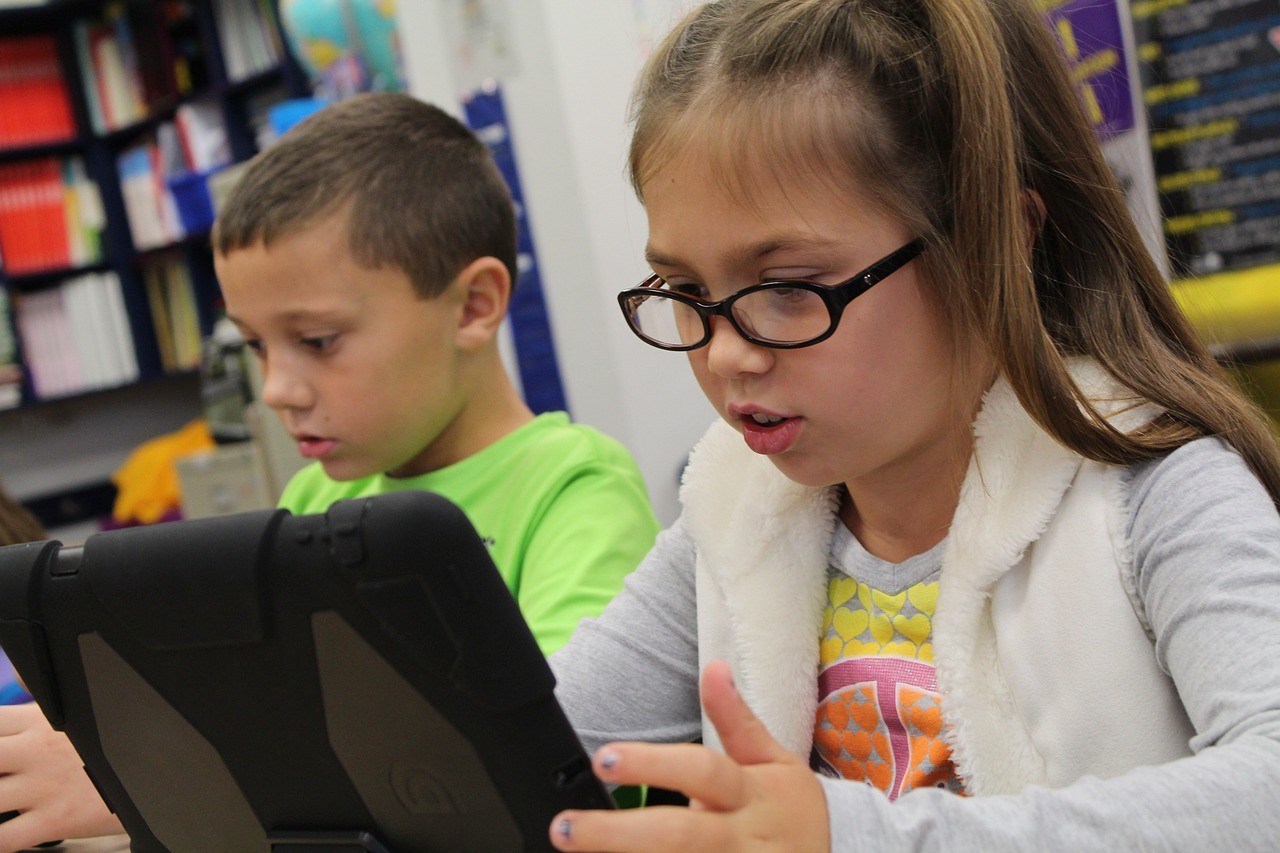 How to protect children on YouTube, the Safety Detectives guide